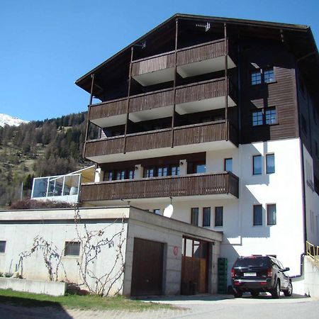 Hotel Weisshorn Goms Экстерьер фото