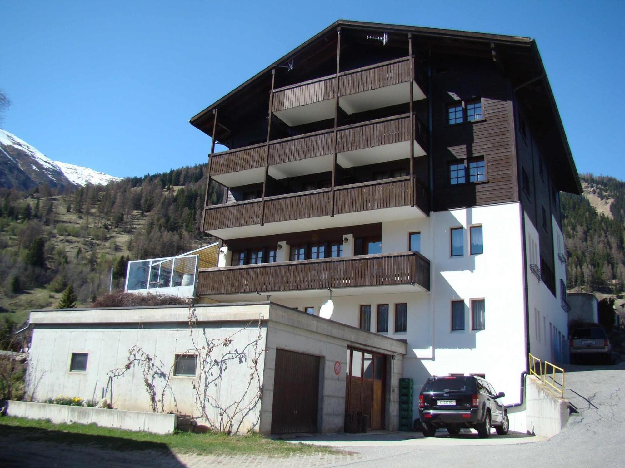 Hotel Weisshorn Goms Экстерьер фото