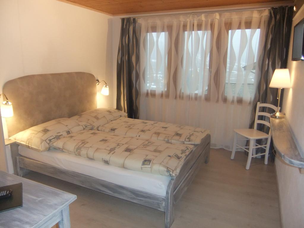 Hotel Weisshorn Goms Экстерьер фото